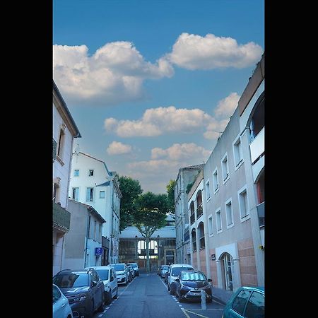 Superbe Appartement A 2 Pas Des Halles, Climatise, Terrasse, Garage Narbonne Exterior foto